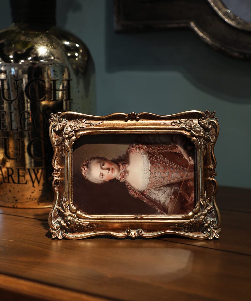YULINK 4x6 Vintage Picture Frame  Antique Ornate Bronze Gold Photo Frame  for Tabletop and Wall Display  Decorative Retro Home Decor  Old Fashioned Photo Gallery Art - Image 3