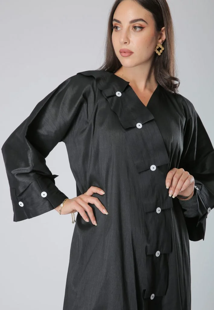 Moistreet Lace Detailed Pleated Abaya