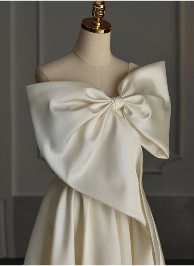 Generic - Wedding dresses, evening dresses, elegant and luxurious dresses for women’s banquets - Image 1