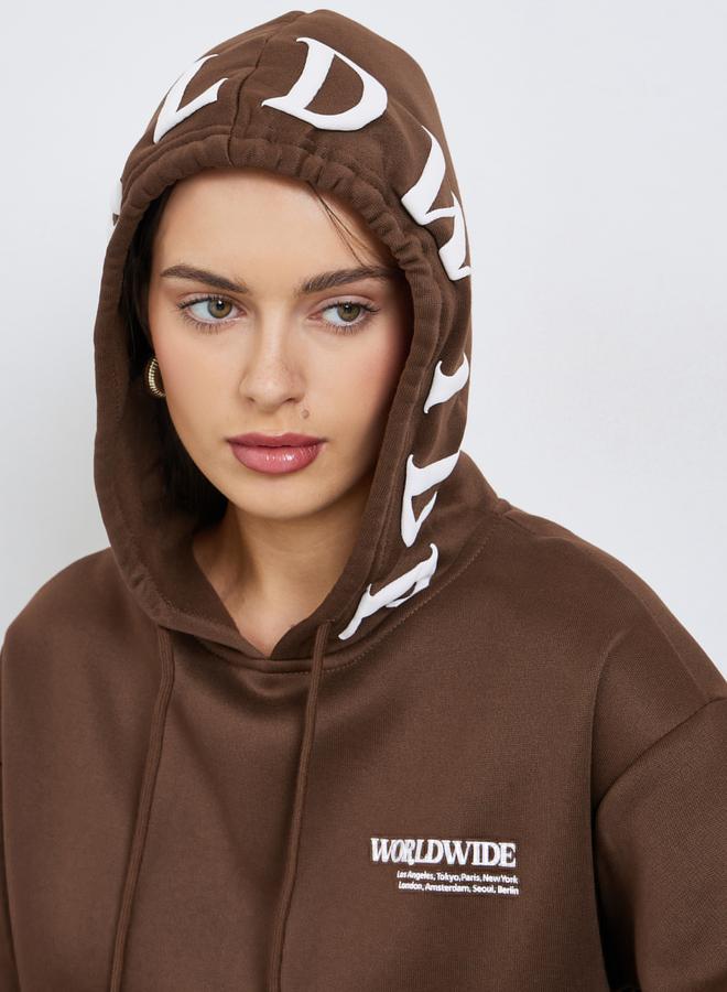 ستايلي هودي طويل مطبع بجيب أمامي - Image 4