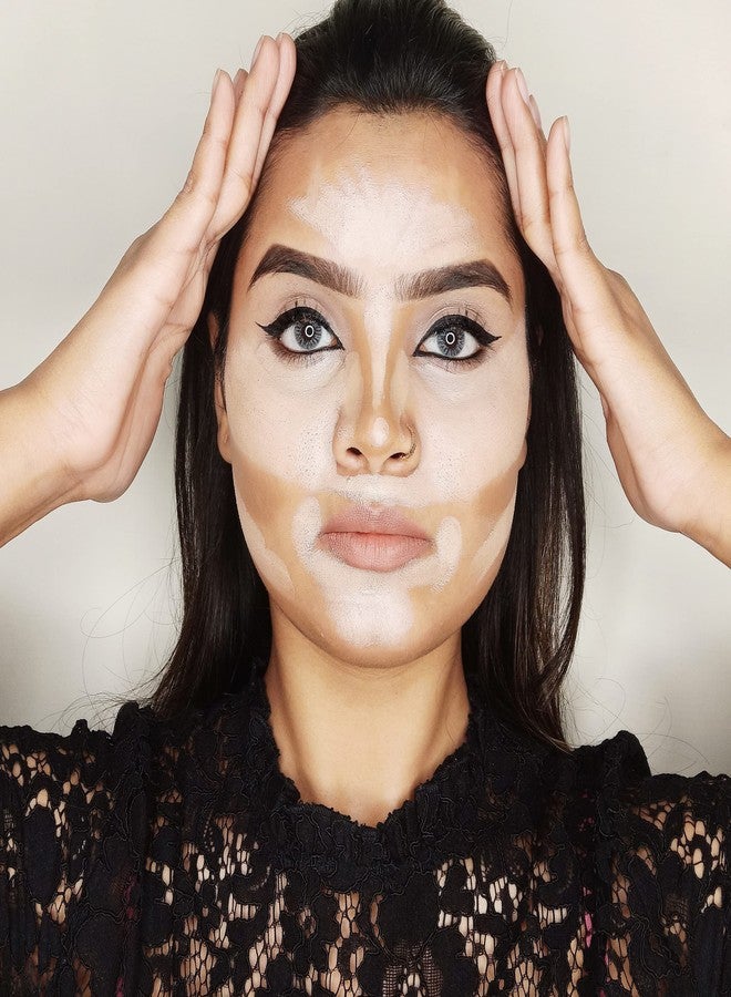 FLiCKA Masterstroke Makeup Stick Foundation to Conceal & Cover, Full Coverage| Enriched With Almond, Avocado Oil & SPF| For All Skin Types| 04 Walnut, 8g - Image 3