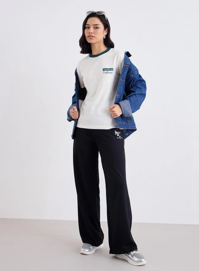 Styli Styli Slogan Print Contrast Trim Round Neck T-Shirt