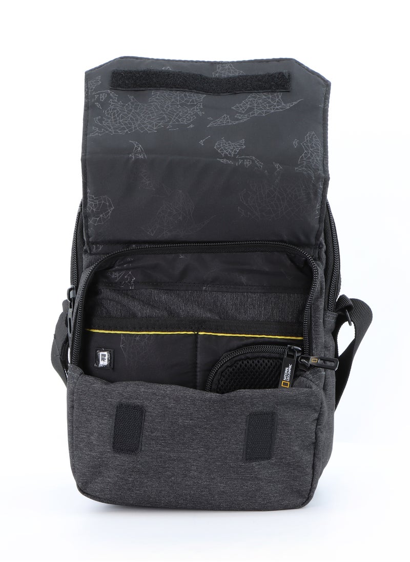 NATIONAL GEOGRAPHIC National Geographic Pro Utility Bag  with Handle Dark Grey - Compact Travel Bag for Men and Women, Shoulder Bag, Portable Organizer, Sustainable Material and Eco Friendly  - Image 4