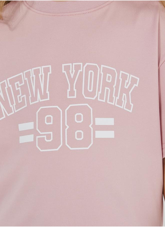Styli Dropped Shoulder Printed Oversized Crop T-Shirt  - Image 3
