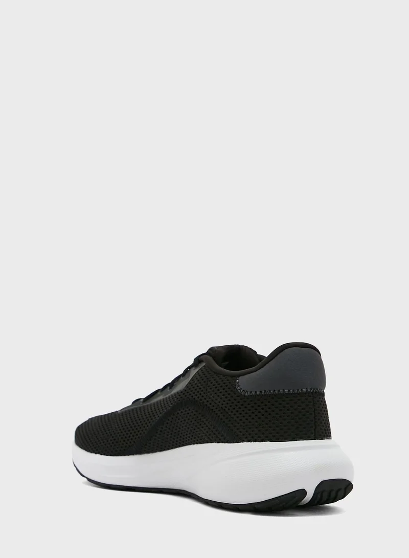 Adidas Response Runner