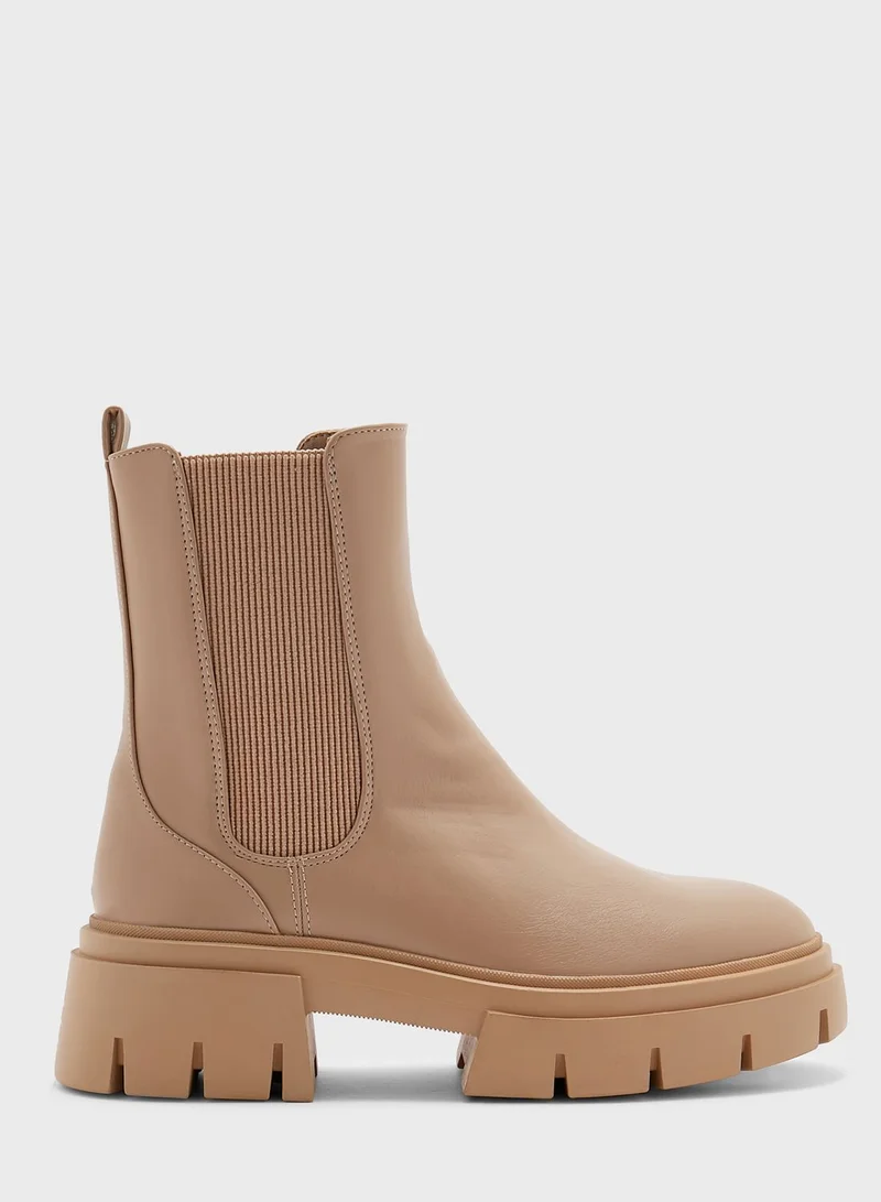NEW LOOK Chelesa Boots