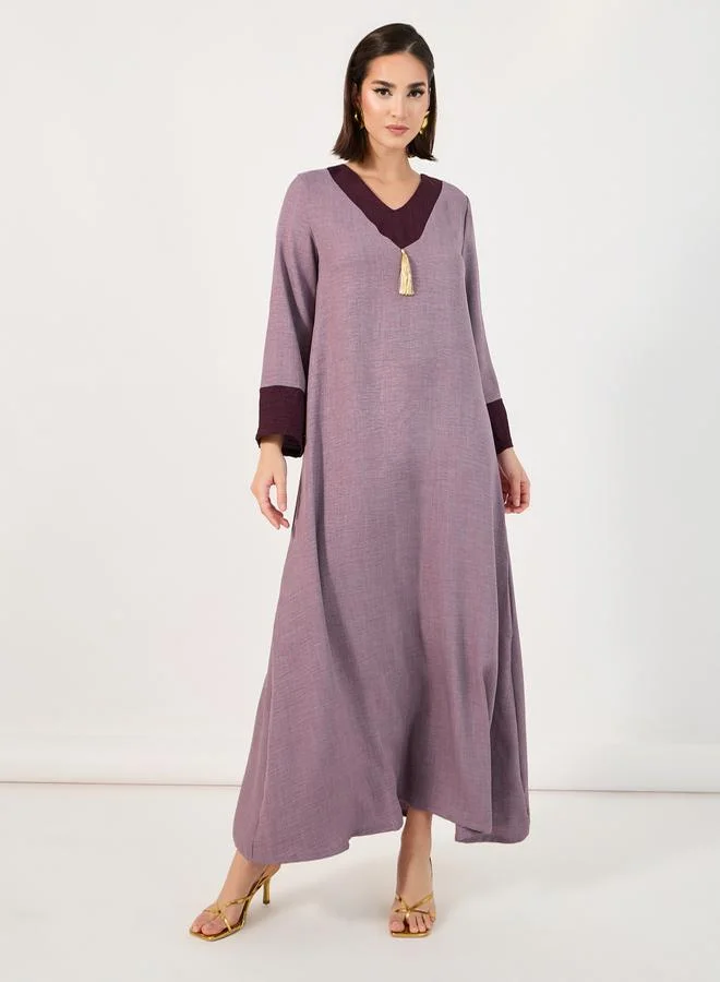 Styli Contrast Cuff Jalabiya with Tassel Detail