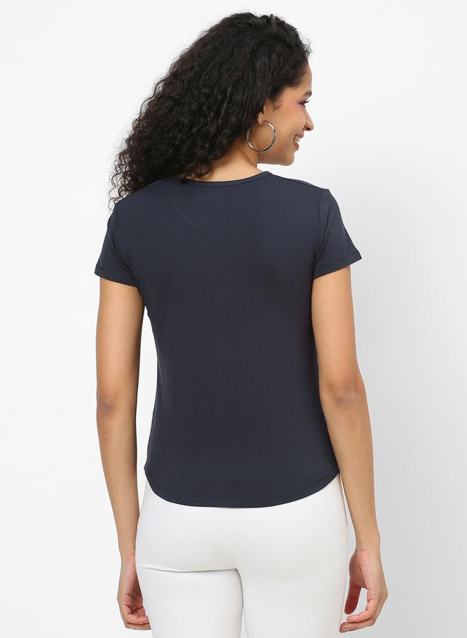 ميش تيشيرت نسائي قصير الأكمام مزين بتفاصيل من ميش باللون الكحلي - Image 5