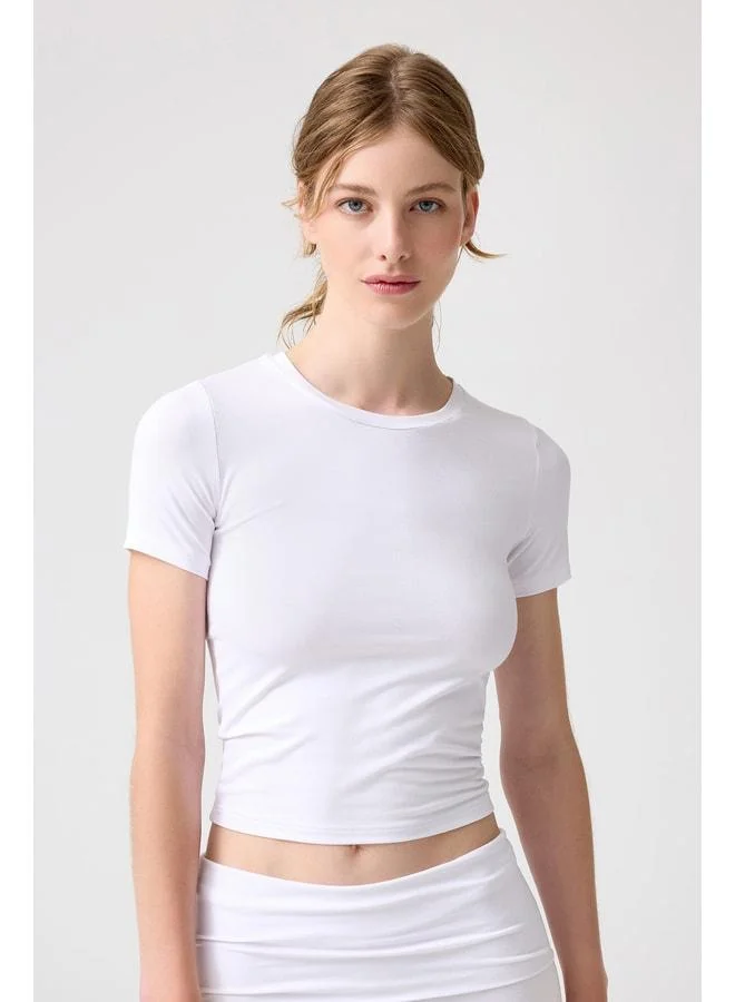 Los Ojos x Melodi White Body-Fitting Short Fitted T-Shirt.