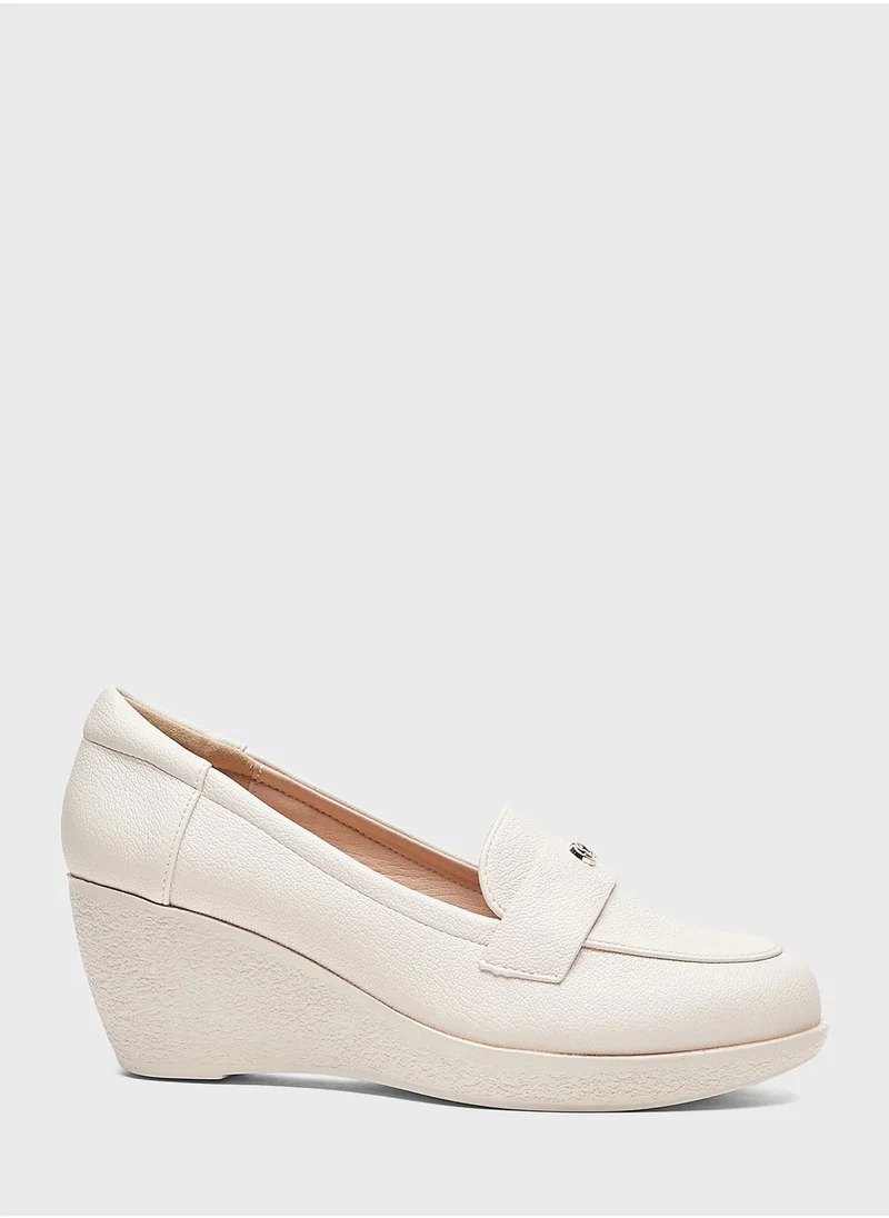 سيليست Penny Loafers