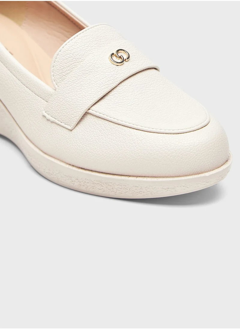 سيليست Penny Loafers
