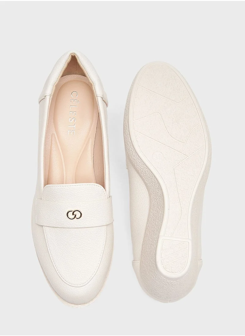 سيليست Penny Loafers