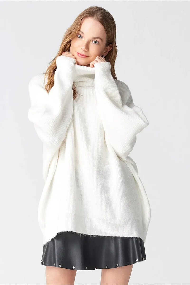Dilvin Dusty White DILVIN Oversized Ribbed Turtleneck Sweater for Women | Best Price UAE