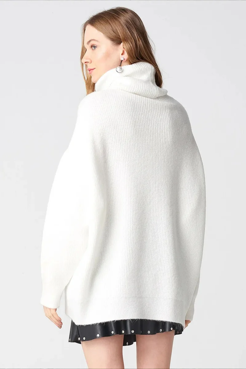 Dilvin Dusty White DILVIN Oversized Ribbed Turtleneck Sweater for Women | Best Price UAE