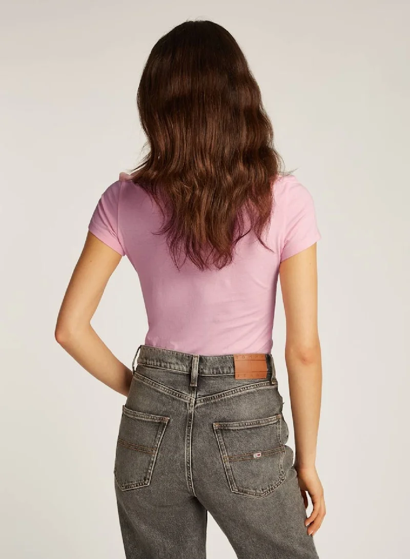 TOMMY JEANS Logo Slim Fit T-Shirt