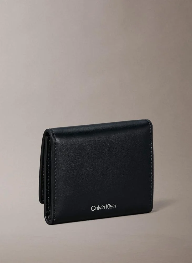 CALVIN KLEIN Emblem Hardware Medium Trifold Wallet