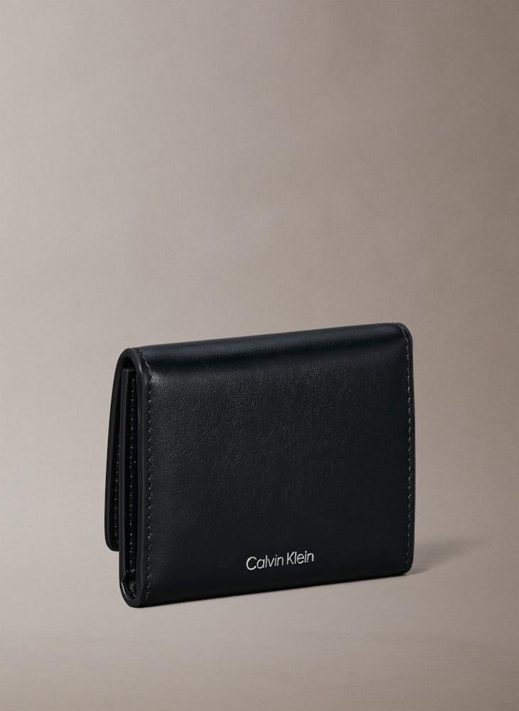 CALVIN KLEIN Emblem Hardware Medium Trifold Wallet - Image 2