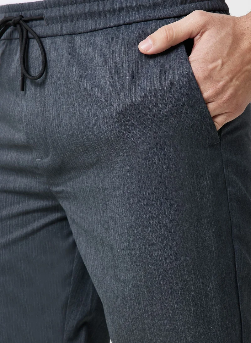Robert Wood Smart Short