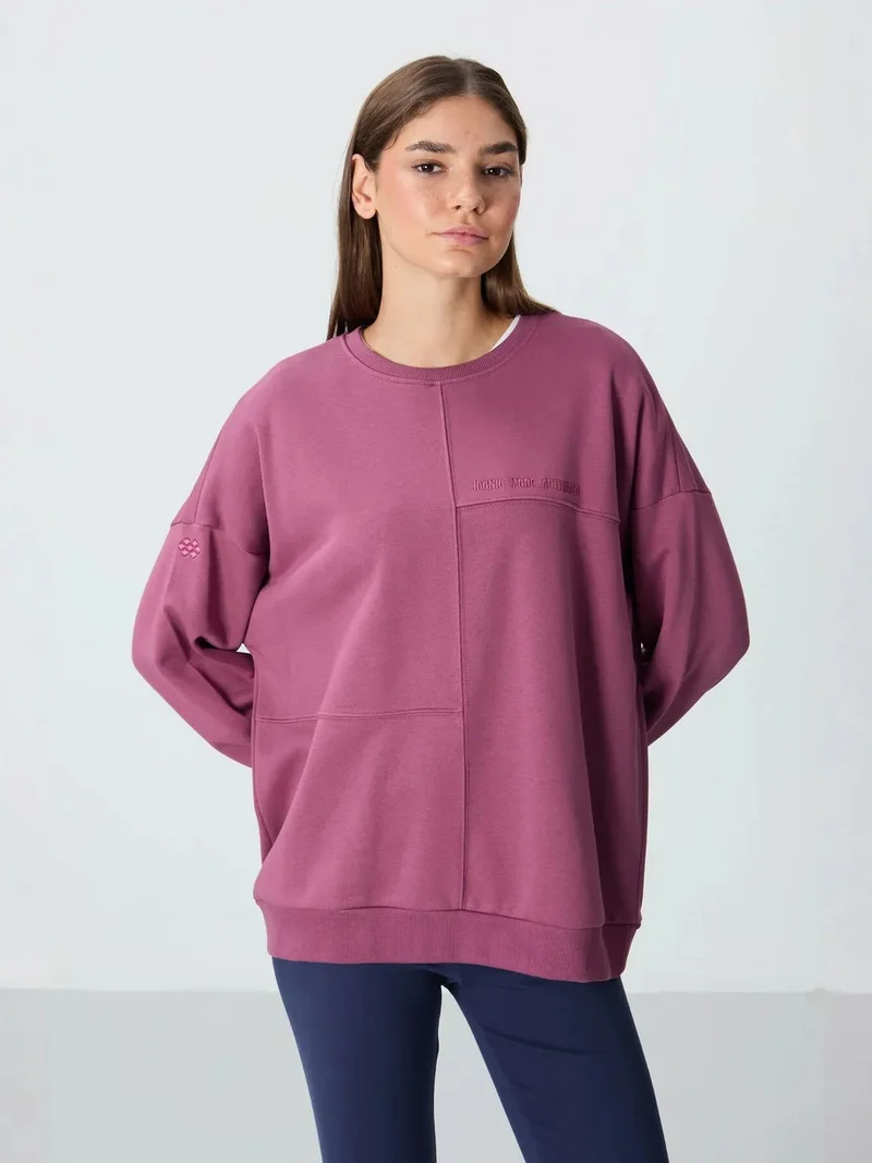 تومي لايف TOMMY Oversized Crew Neck Sweatshirt