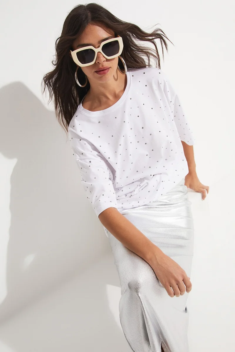 جون Women's Crew Neck Stone Detailed Oversize Cotton T-Shirt