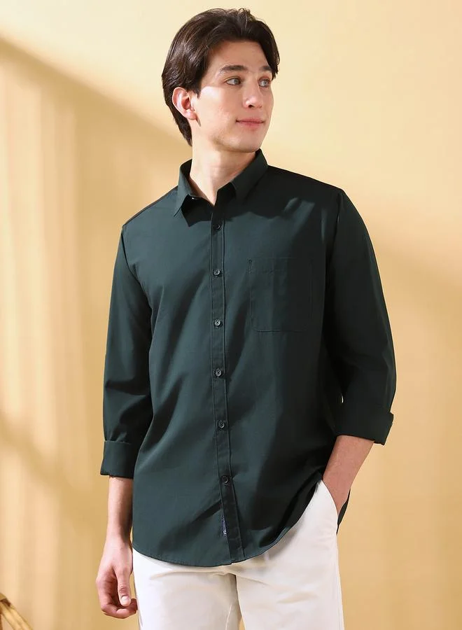 Dennis Lingo Men's Bottle Green Cotton Blend Solid Button Down Regular Fit Shirt