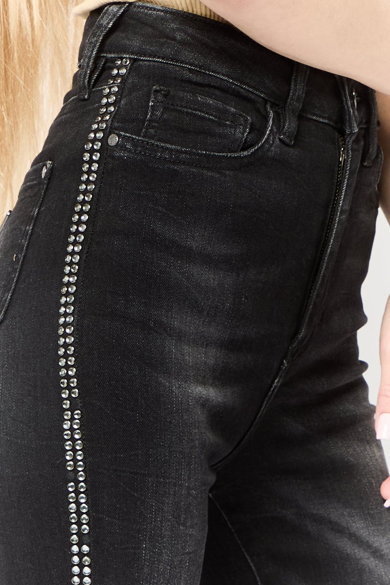 GUESS Women Skinny Fit Washed Stretchable Denim Jeans, Black - Image 3