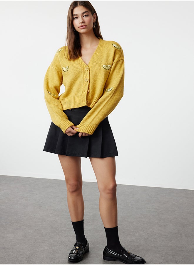 trendyol Yellow Soft Textured Embroidery Detailed V-Neck Knitwear Cardigan TWOAW24HI00237  - Image 2