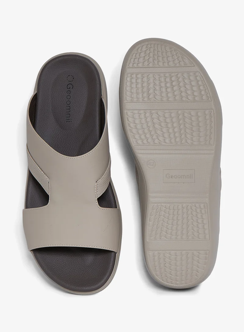 Geoomnii BEIGE Geoomnii Men’s Arabic Sandals – Comfortable Casual Leather Slide Sandals for Everyday Wear for Men | Best Price UAE