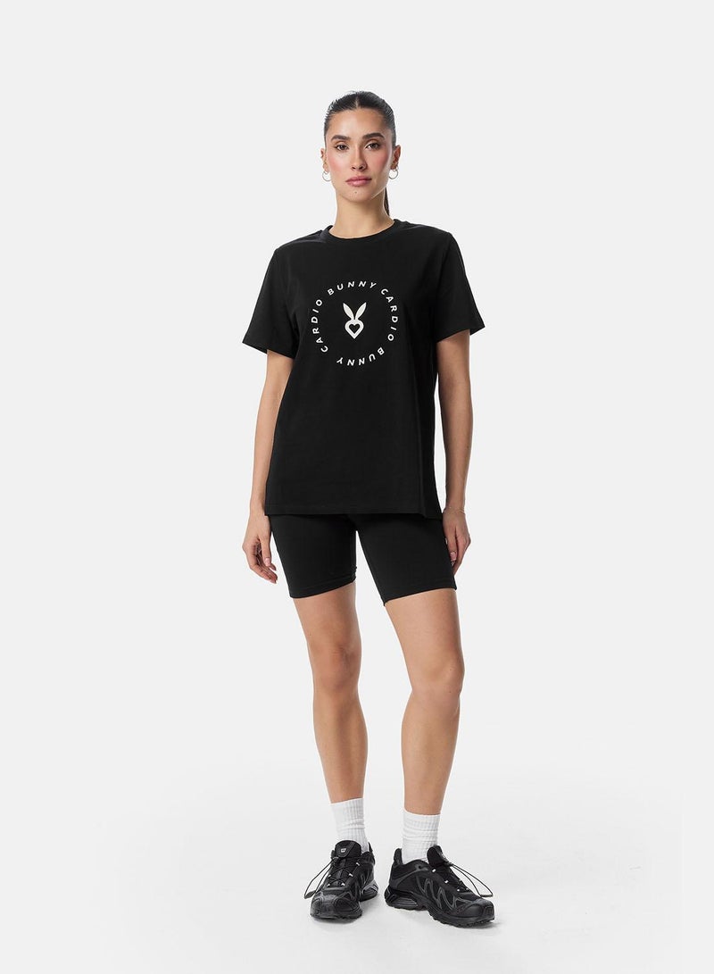 Cardio Bunny تي شيرت دائري بشعار كارديو باني المميز - Image 1