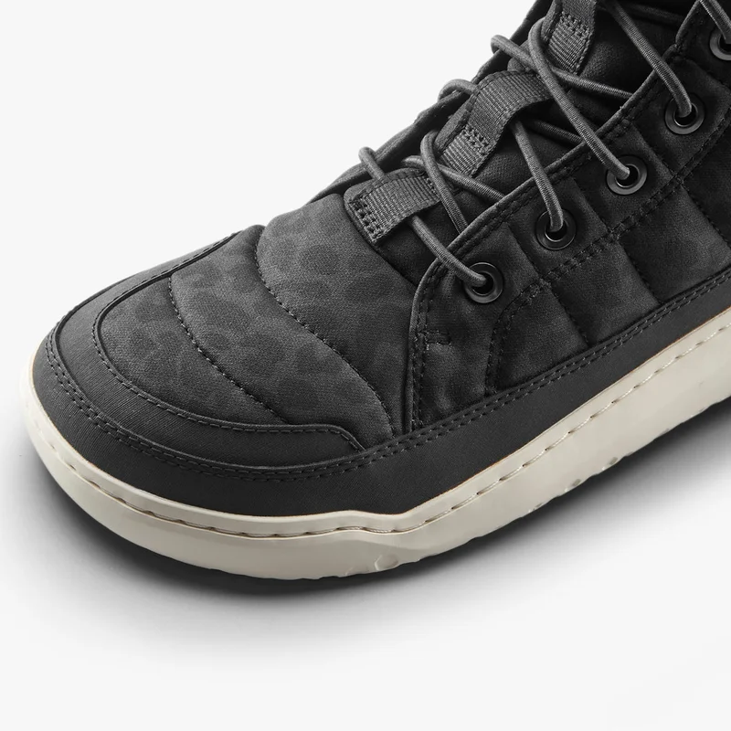 ڤيڤو بير فووت Gobi Hiber Leopard Casual Sneaker Black