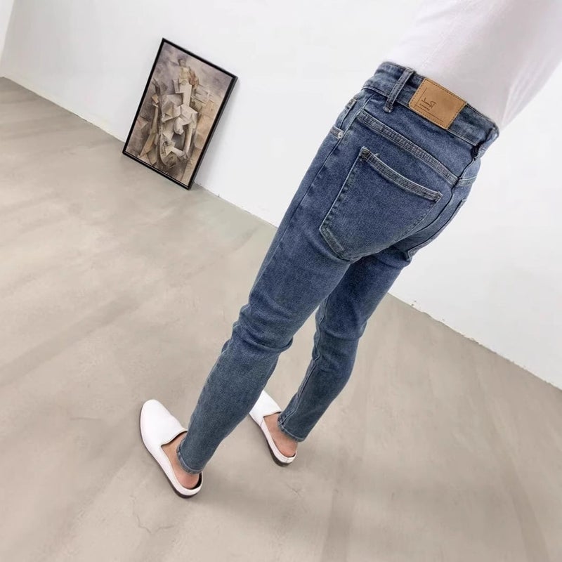 Unisex Classic Denim Jeans Loose Fit Daily Outdoor Wear - Image 2