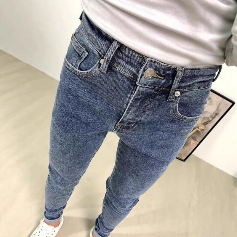 Unisex Classic Denim Jeans Loose Fit Daily Outdoor Wear - Image 5
