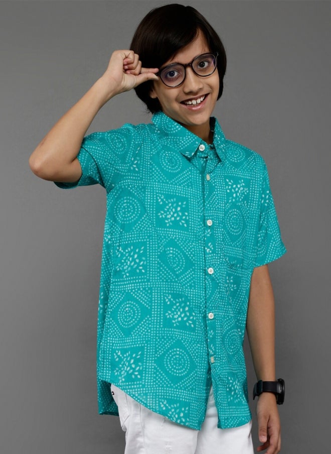 أيه كيه إس قميص كاجوال مطبوع باللون الأزرق الفيروزي للأولاد - Image 3