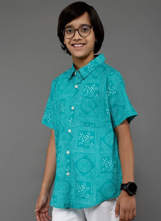 أيه كيه إس قميص كاجوال مطبوع باللون الأزرق الفيروزي للأولاد - Image 4