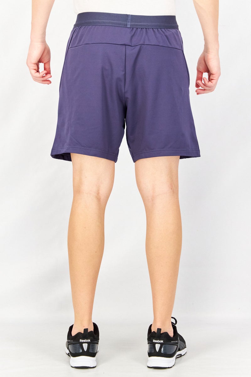 Adidas شورتات تدريب للرجال بلياقة 7 إنش بشعار العلامة التجارية، أزرق نيلي - Image 3