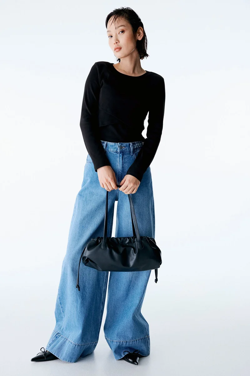 اتش اند ام بلوزة إرضاع مضلعة من تشكيلة ماما