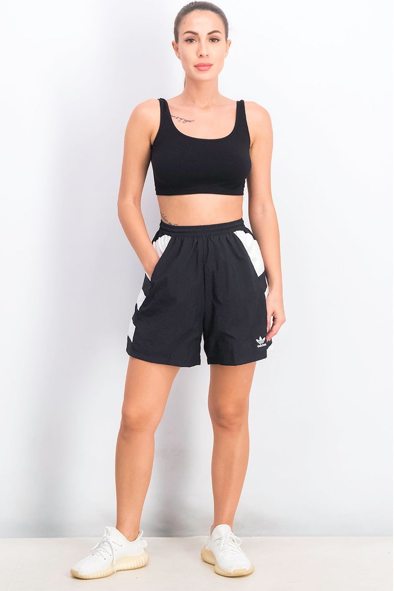 Adidas شورتات رياضية للنساء بشعار كبير، أسود وأبيض - Image 3