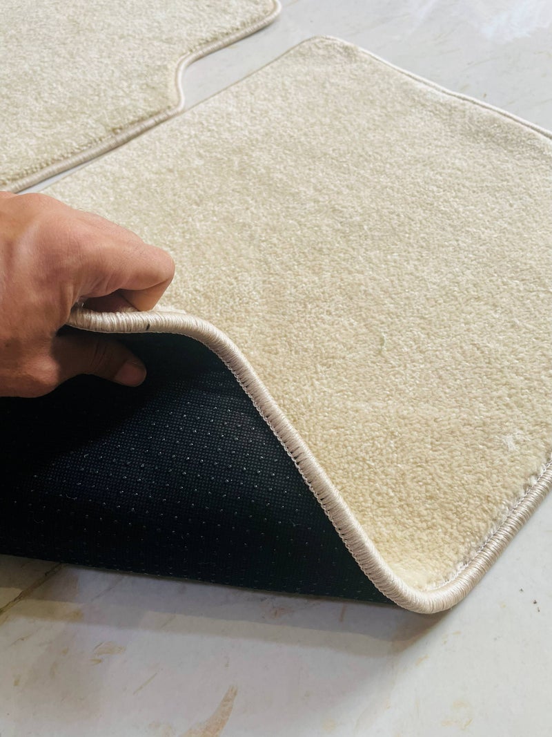 MAXQON Extra Soft Premium Quality 5-Piece Universal Car Floor Mat Set – Anti-Slip Backing, Durable & Easy to Clean - Image 3