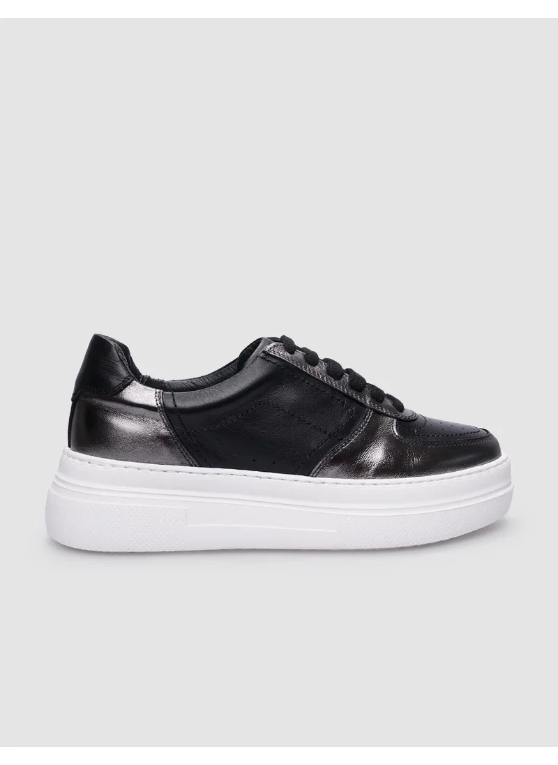 كاباني Black Lace-Up Women's Sneaker