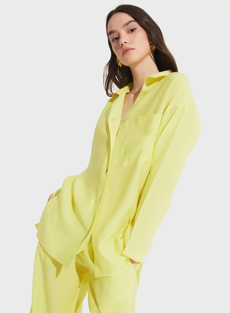 JUNE Cut Out Back Shirt
