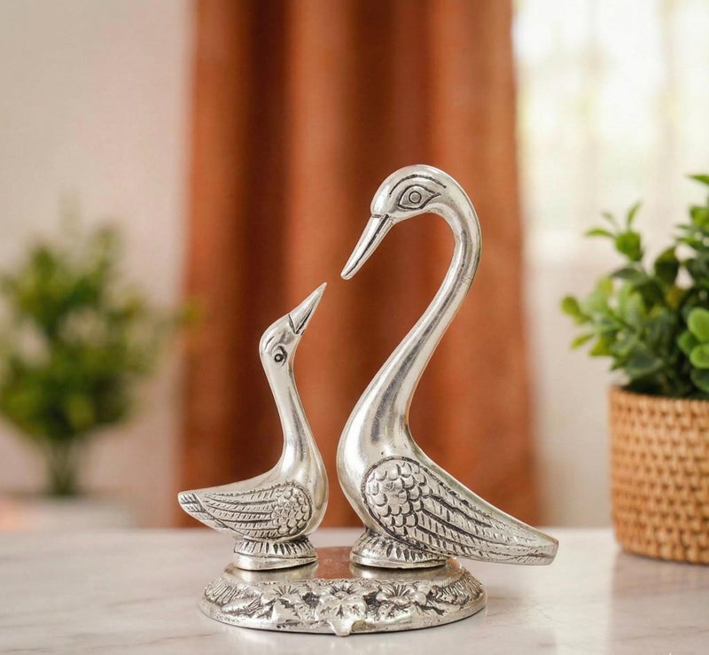 KridayKraft Metal Love Birds swan Set Pair of Kissing Duck,Showpiece for Home Decor Statue Love for Romantic Gift to Boyfriend,Girlfriend,Wife,Gift Your Relatives On Wedding,Anniversaries,Birthday... - Image 1