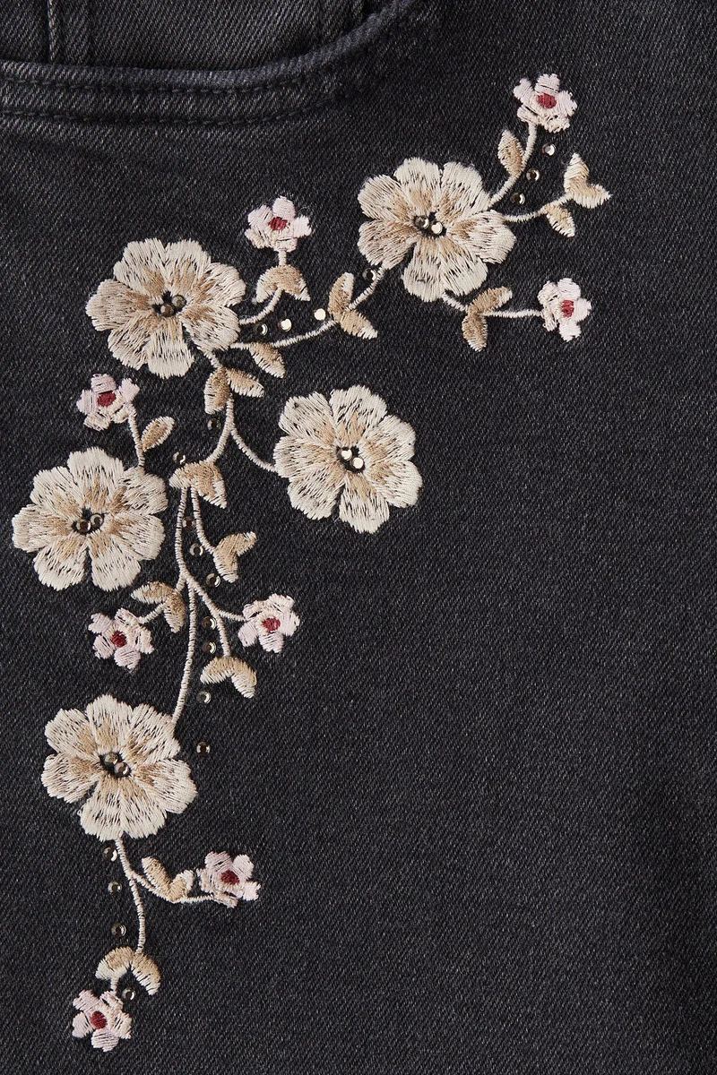 اتش اند ام جينز بقصة حافة واسعة وخصر منخفض