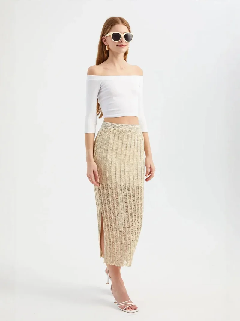 هيكاب تنورة ميدي محبوكة بفتحة وخصر مرتفع