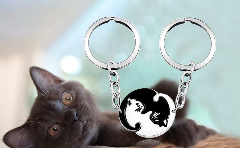 SWIUKPHE Cat Couples Keychains, 2pcs Black and White Matching Puzzle Cat Couples Keychains Set for Boyfriend Girlfriend - Image 3
