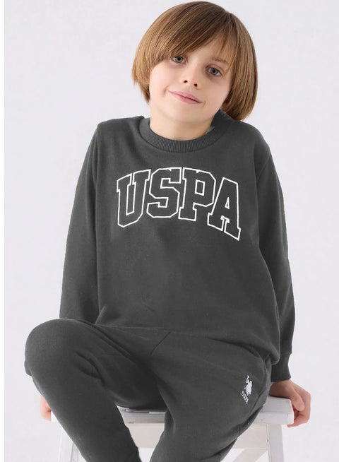 طقم رياضي رمادي للأولاد من يو إس بولو أسن