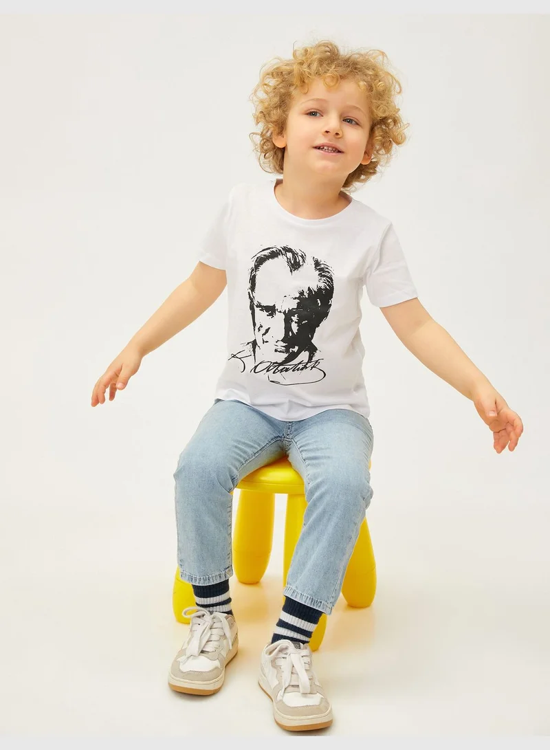 KOTON Atatürk Printed T-Shirt Short Sleeve Round Collar