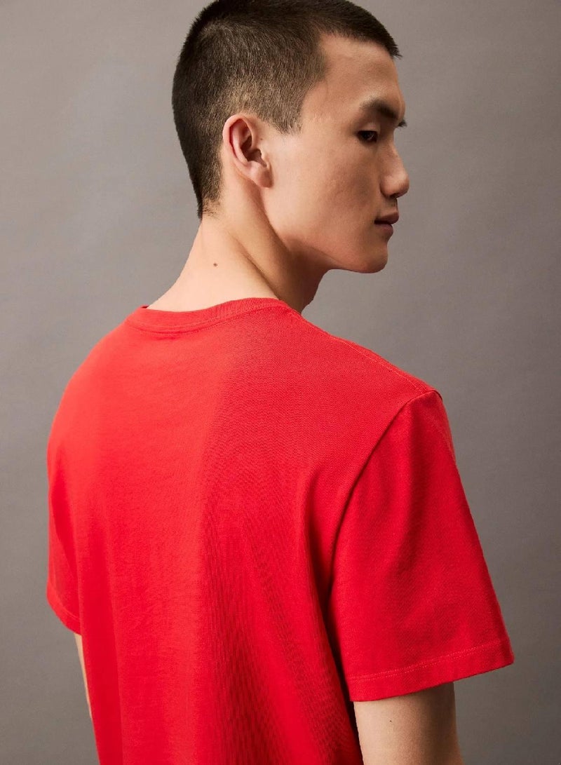 كالفن كلاين جينز تيشيرت بشعار بنمط كلاسيكي رياضي - Image 3