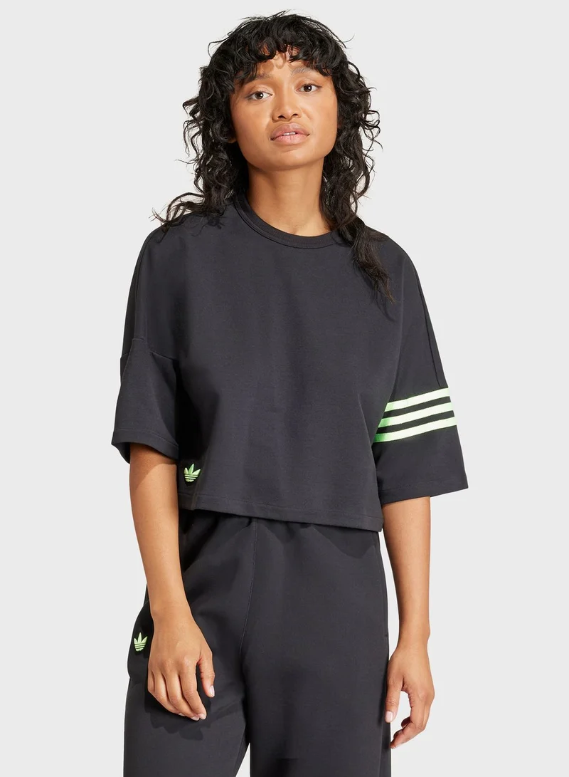 adidas Originals Neuclassics T-Shirt