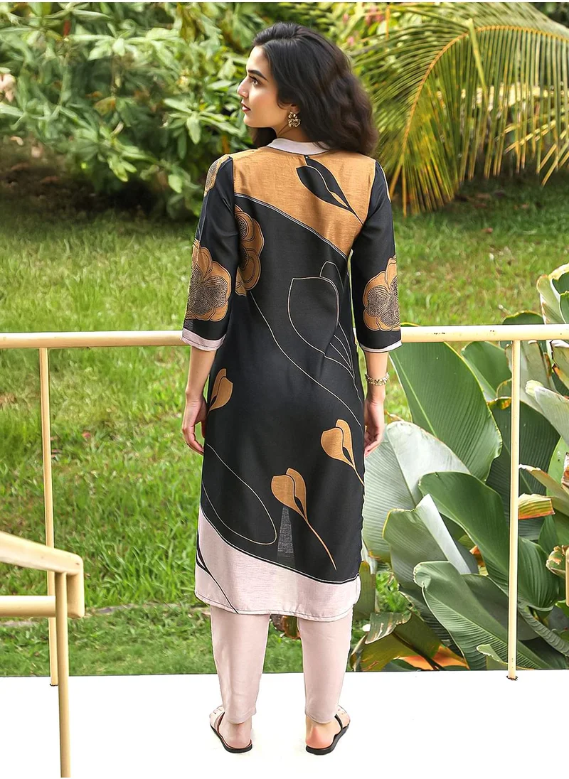  قصة Women's Onyx Black & Ivory Beige Contrast Sprig Kurta Set
