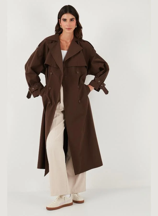 ليلا معطف ترنش نسائي قطني فضفاض مزدوج الصدر بكتف مزين وواقي من الرياح